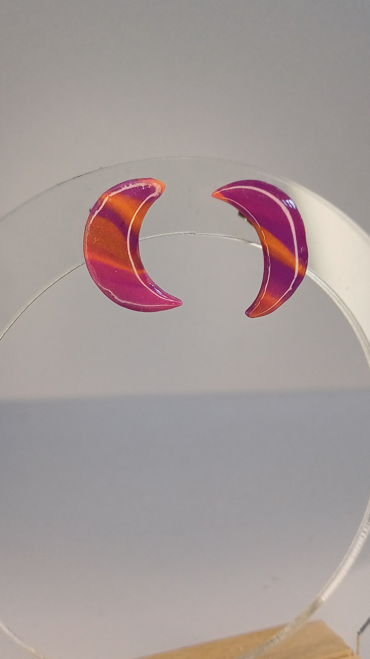 Orchid Crescent Stecker