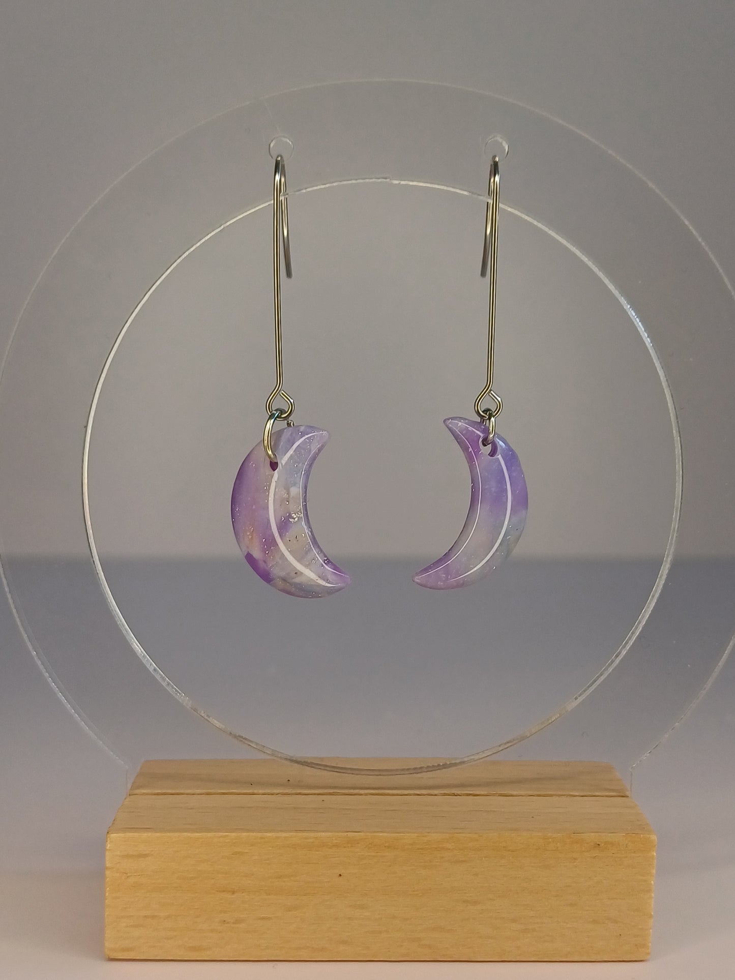 Lilac Marble Moon Hänger