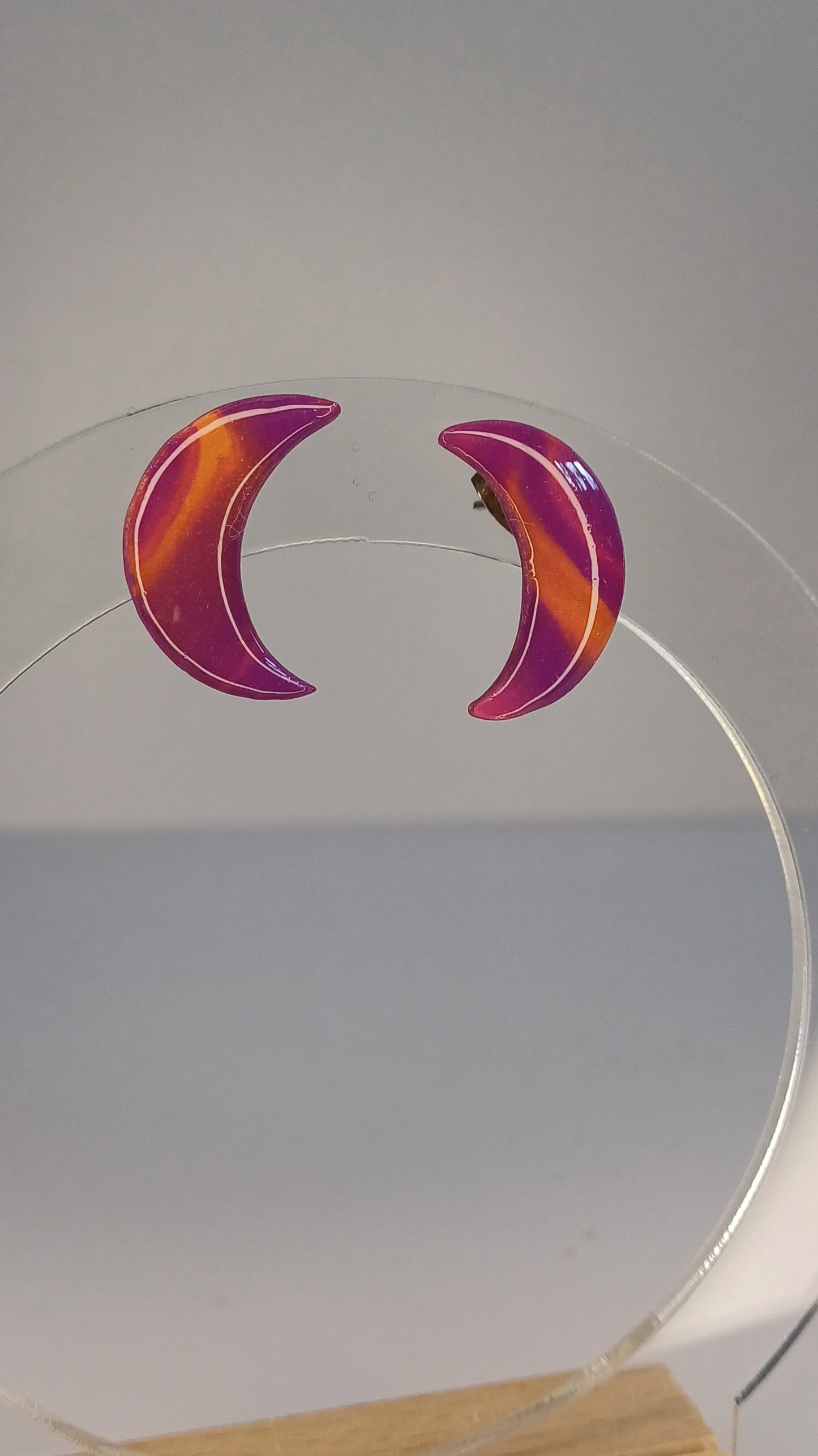 Orchid Crescent Stecker