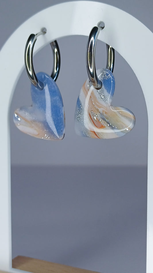 Blue Marble Hearts Creolen, medium