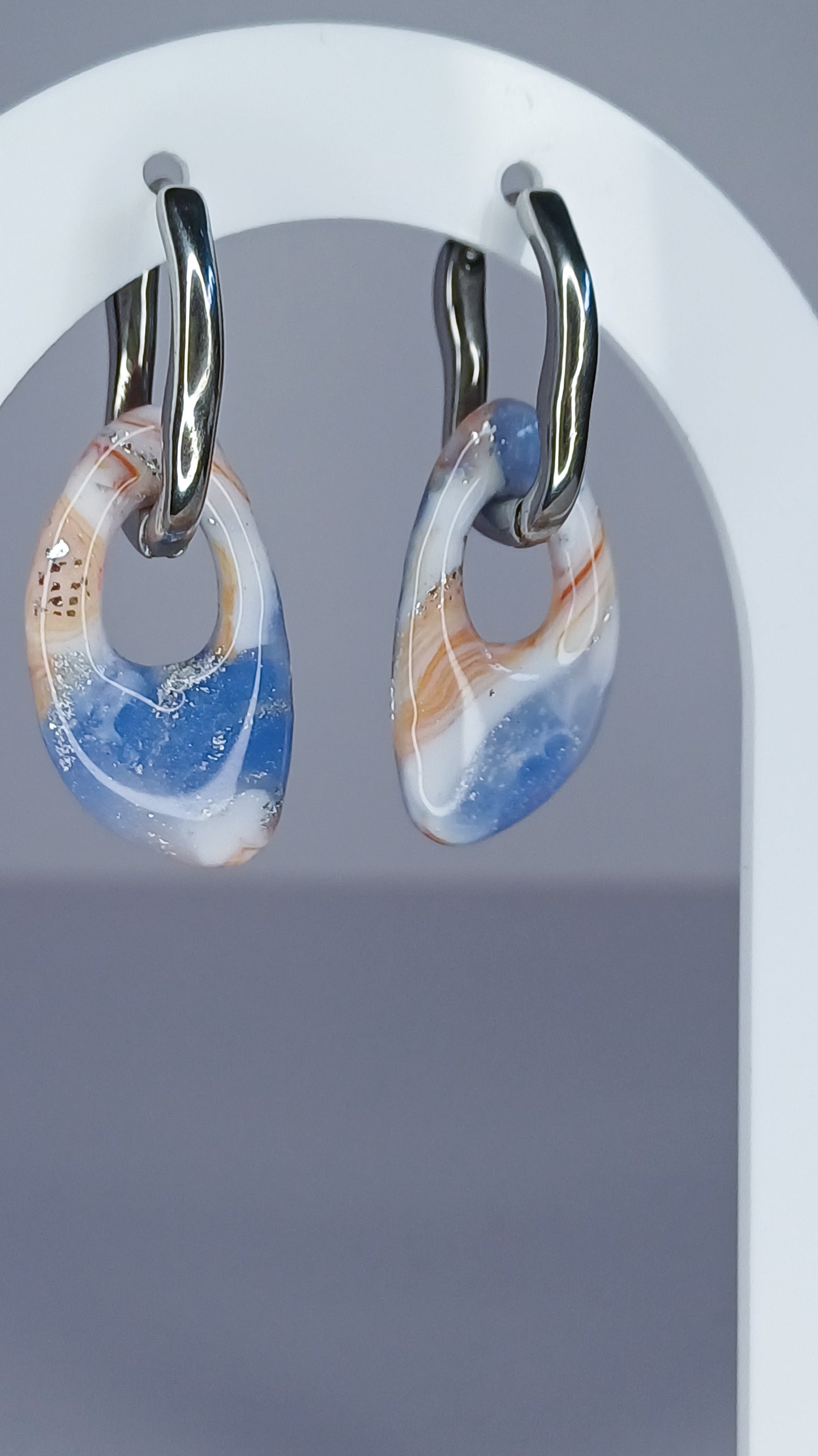 Blue Marble Oval Link Huggies