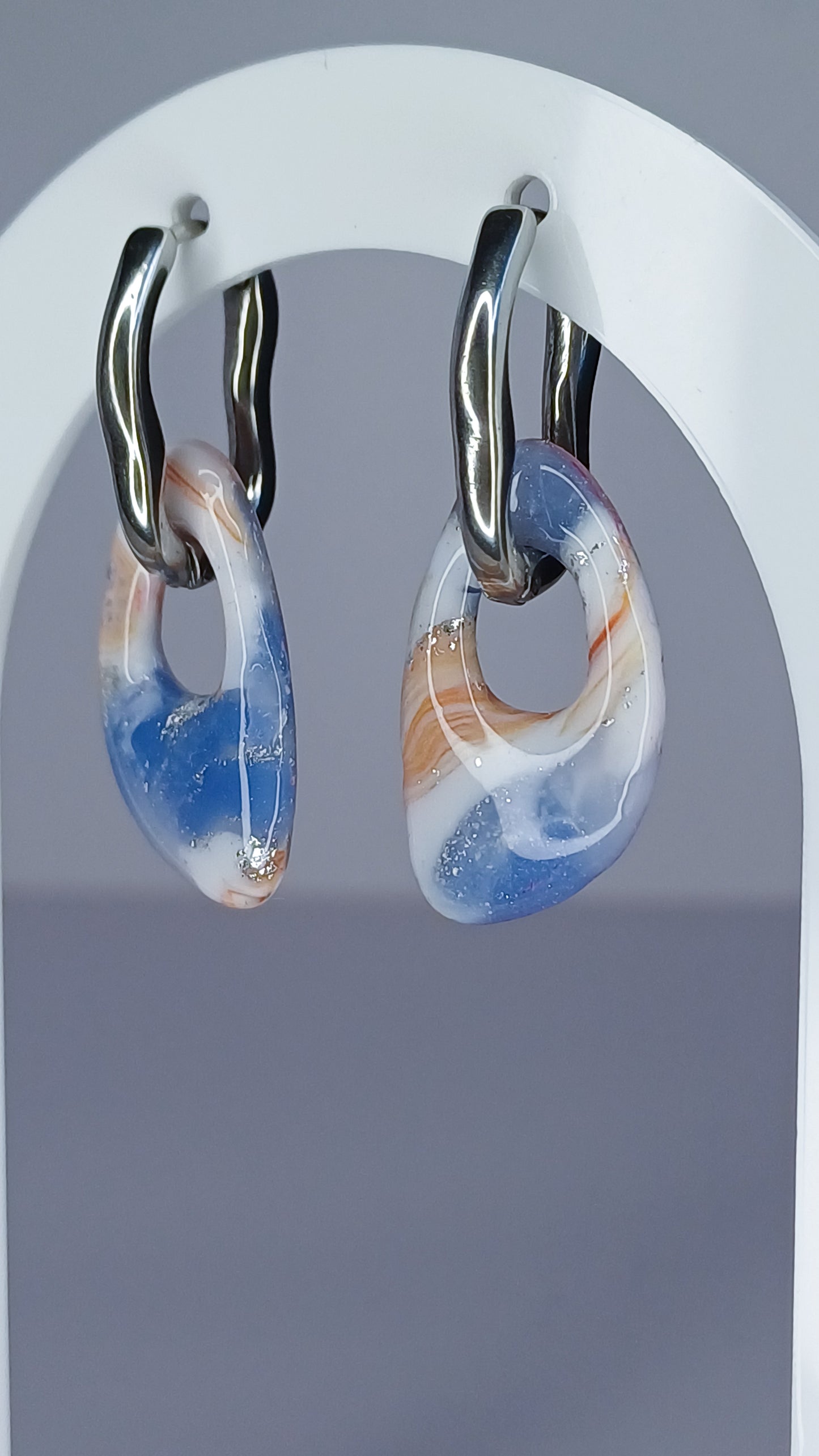 Blue Marble Oval Link Huggies